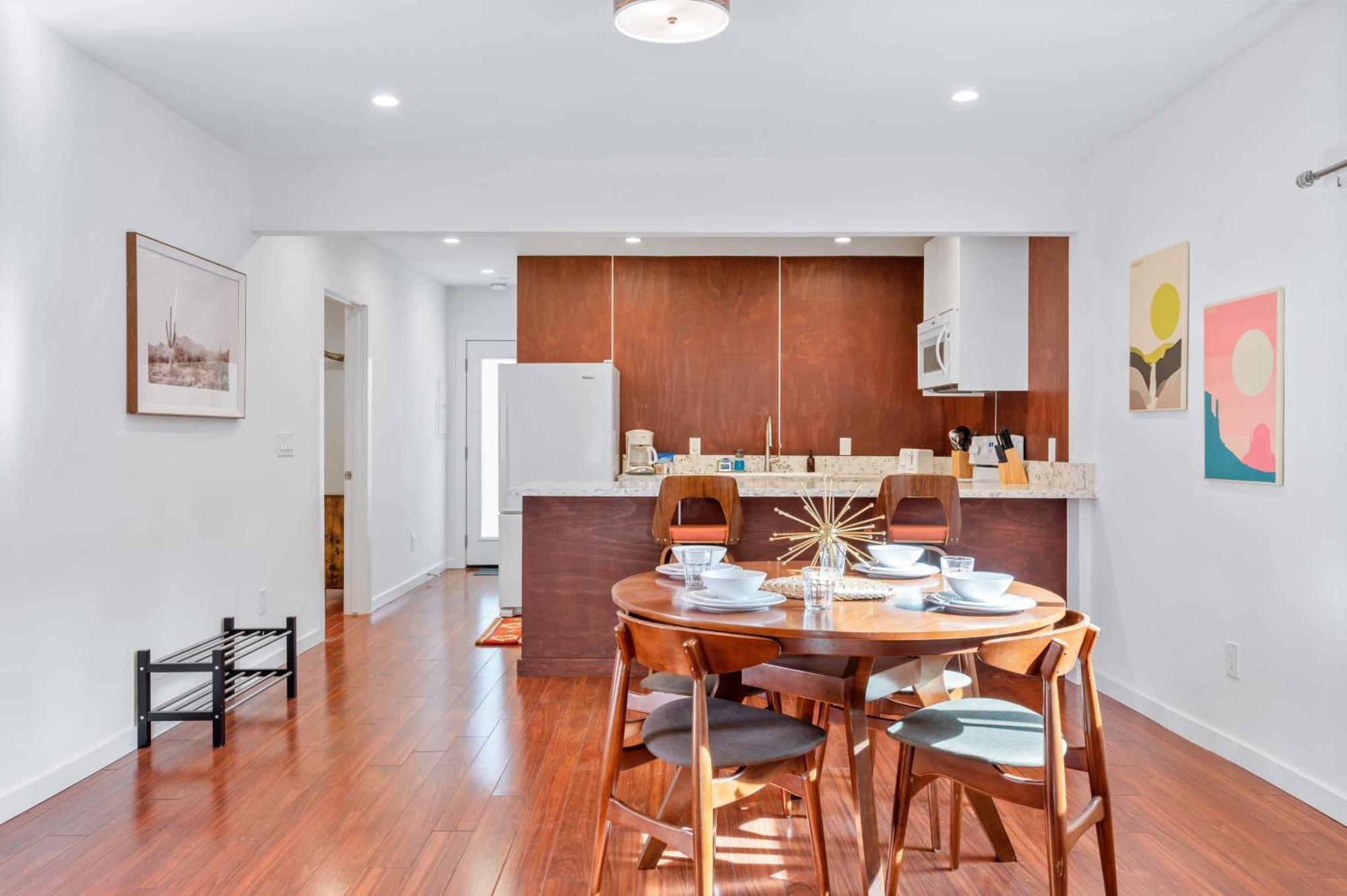 Southwest Chic Bungalow In The Heart Of Hollywood Лос Анджелис Екстериор снимка