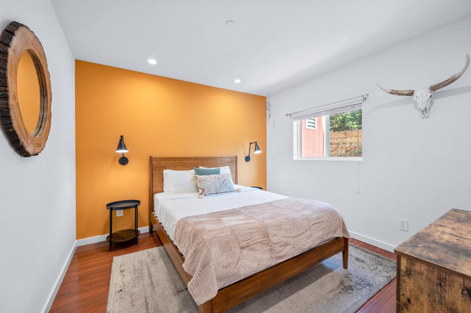 Southwest Chic Bungalow In The Heart Of Hollywood Лос Анджелис Екстериор снимка