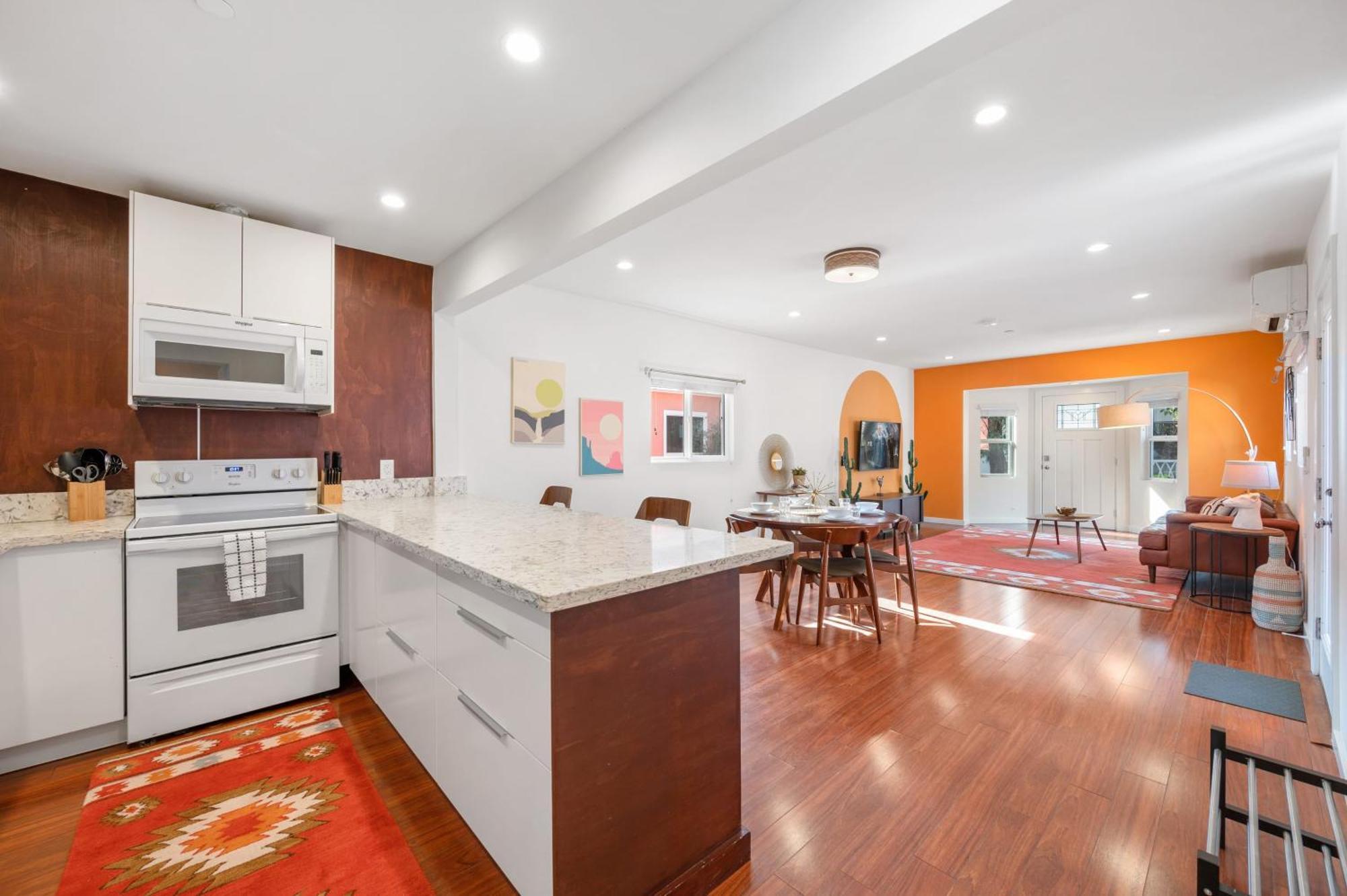 Southwest Chic Bungalow In The Heart Of Hollywood Лос Анджелис Екстериор снимка